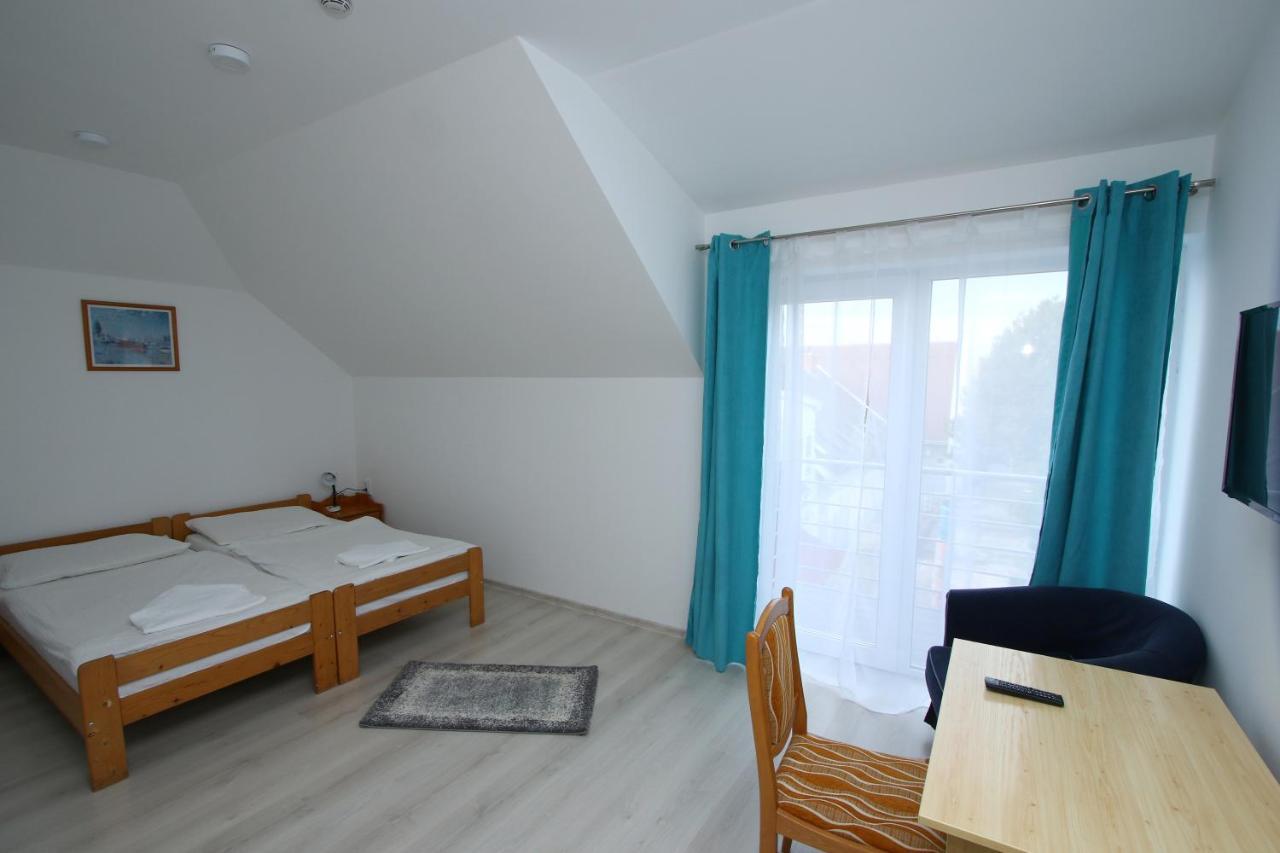 Hotel Aqua Komárom Εξωτερικό φωτογραφία
