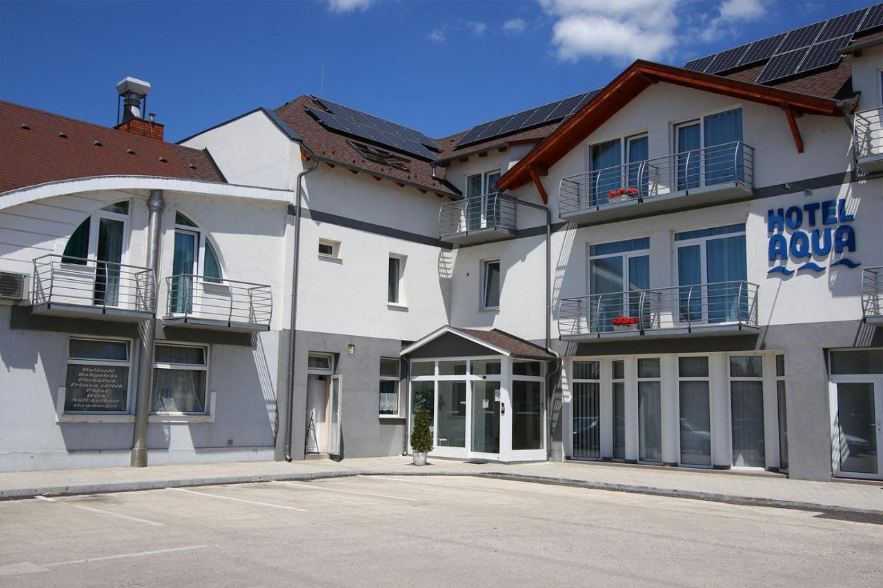 Hotel Aqua Komárom Εξωτερικό φωτογραφία